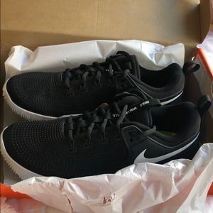 Nike women’s hyperace 2 shoes